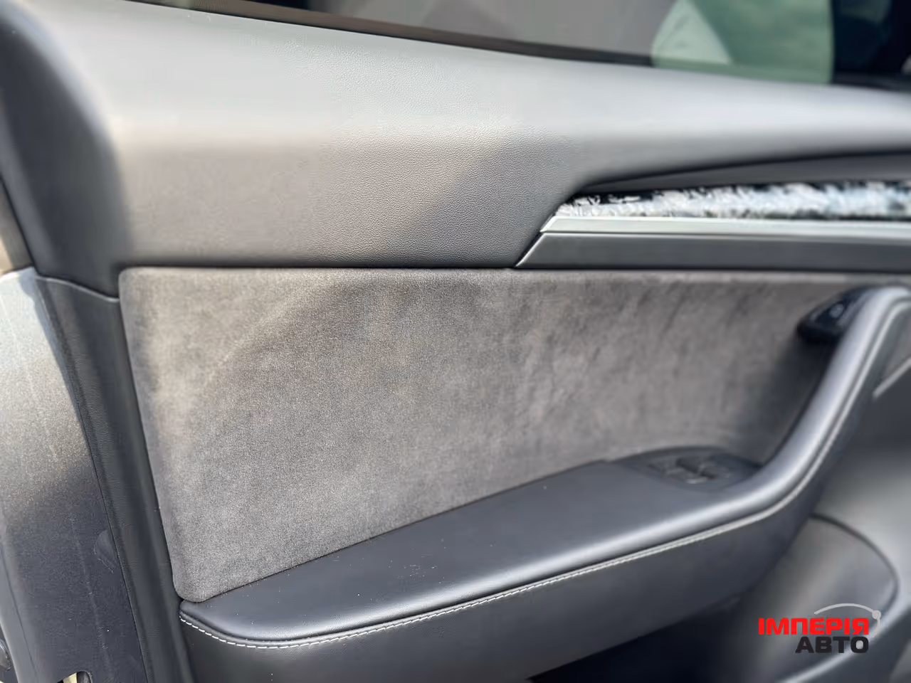Tesla Model 3 - фото 38