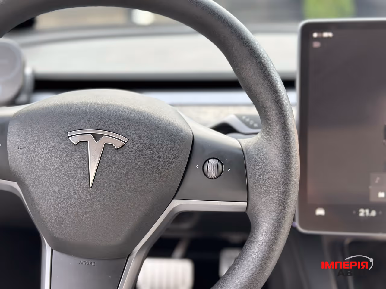 Tesla Model 3 - фото 35