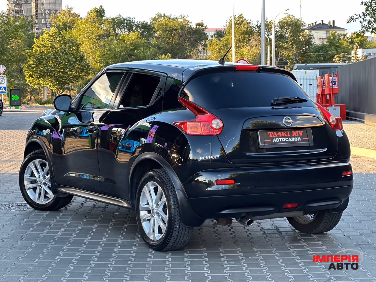 Nissan Juke - фото 5