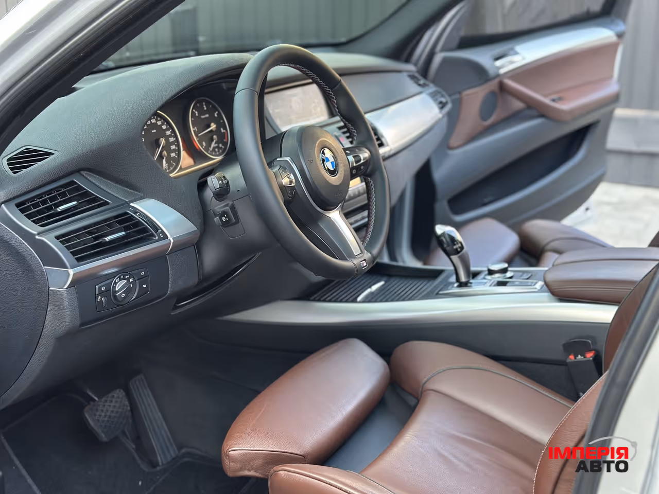 BMW X5 - фото 7