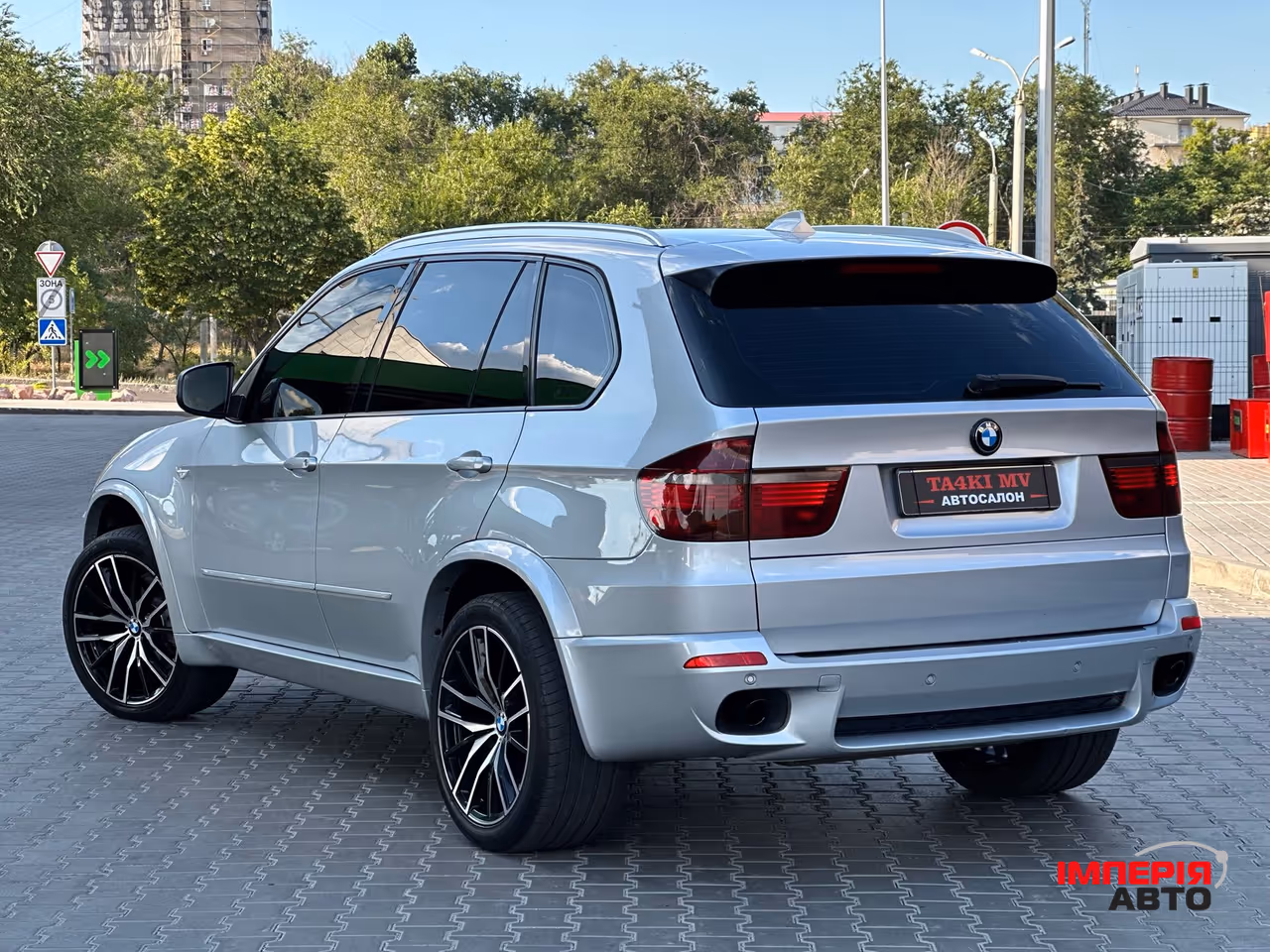 BMW X5 - фото 5