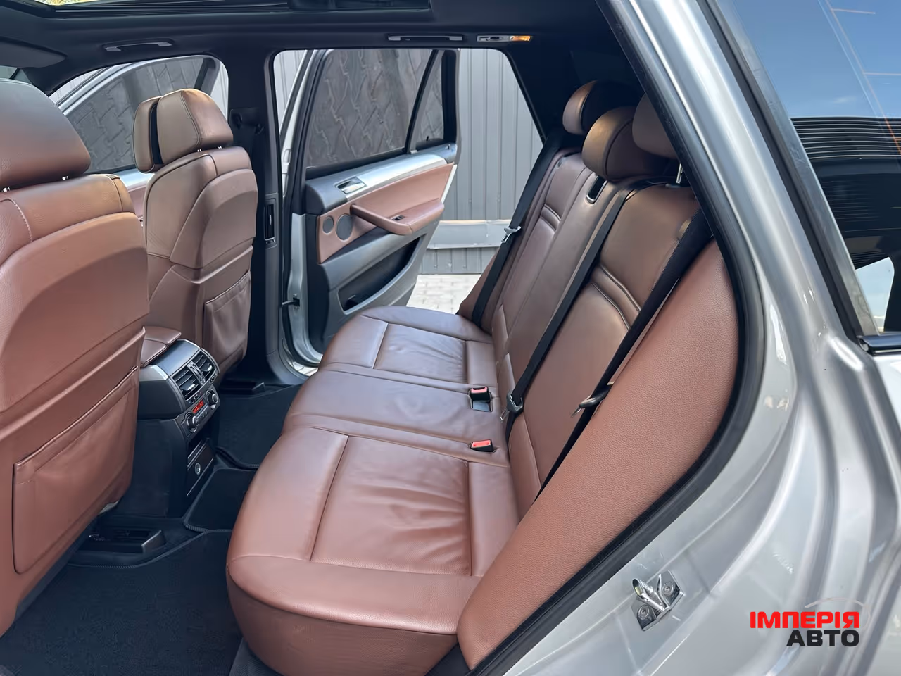 BMW X5 - фото 9