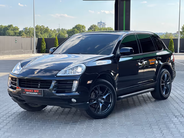 Porsche Cayenne - фото 1