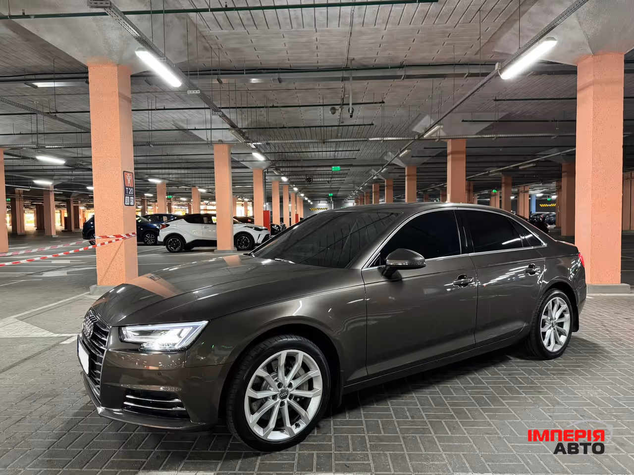 Audi A4 - фото 3