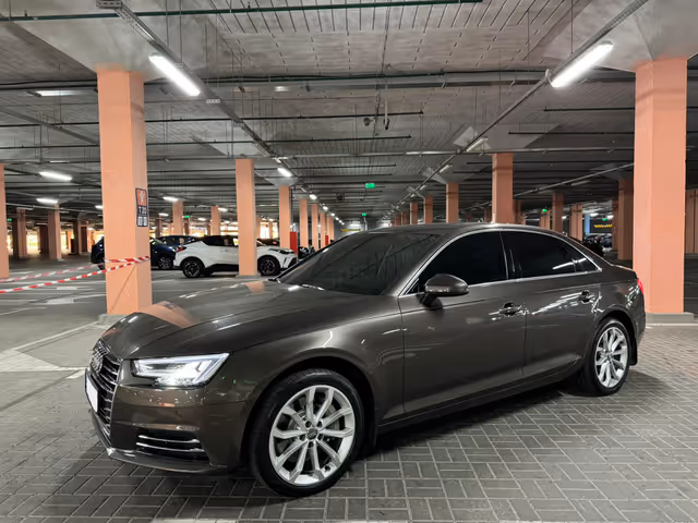 Audi A4 - фото 3