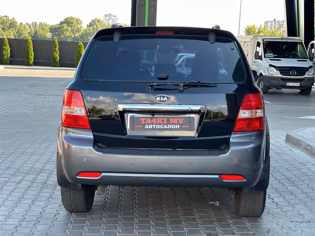 Kia Sorento - фото 3
