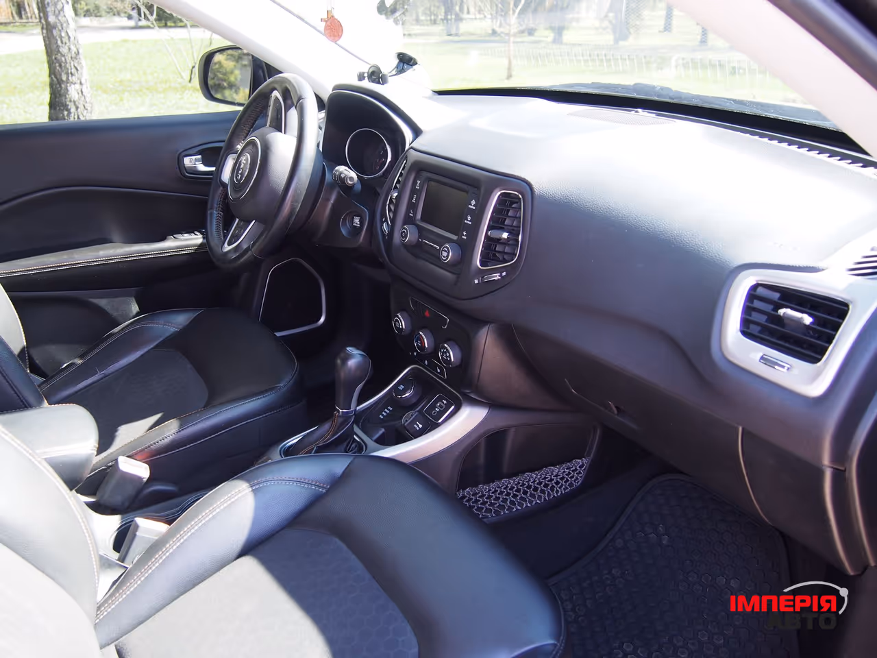Jeep Compass - фото 11