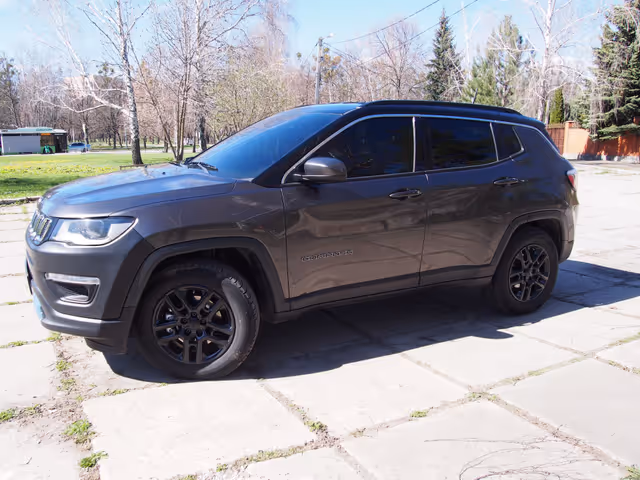 Jeep Compass - фото 3