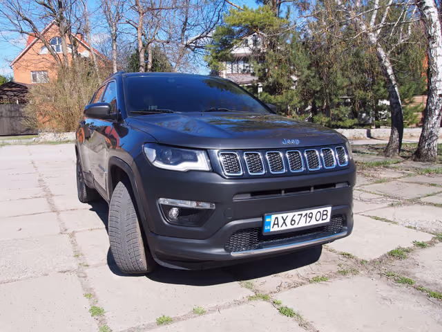 Jeep Compass - фото 1