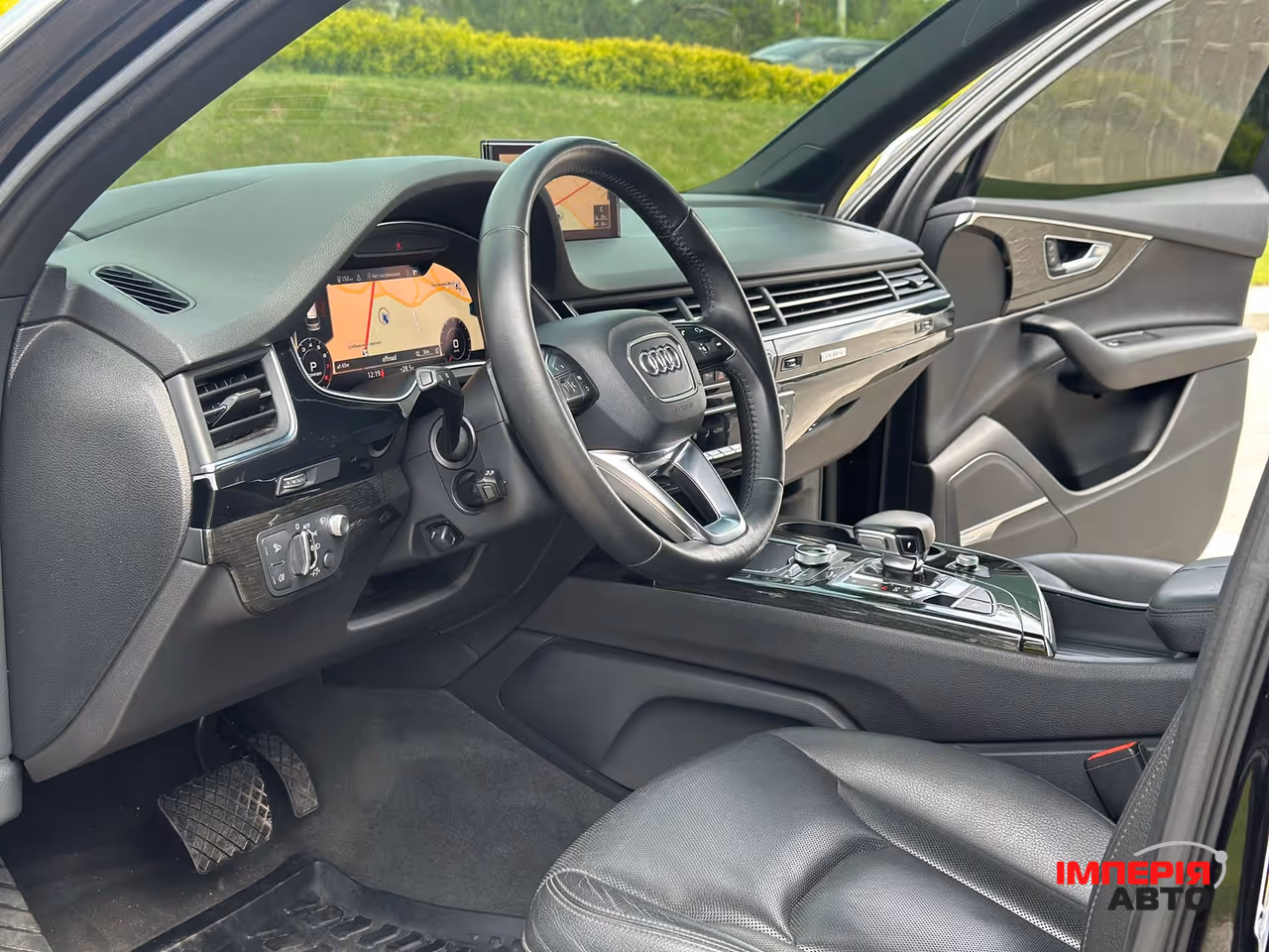 Audi Q7 - фото 7