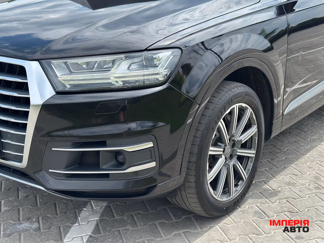 Audi Q7 - фото 20