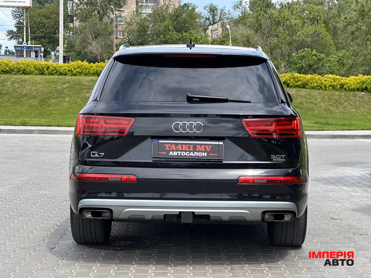 Audi Q7 - фото 3