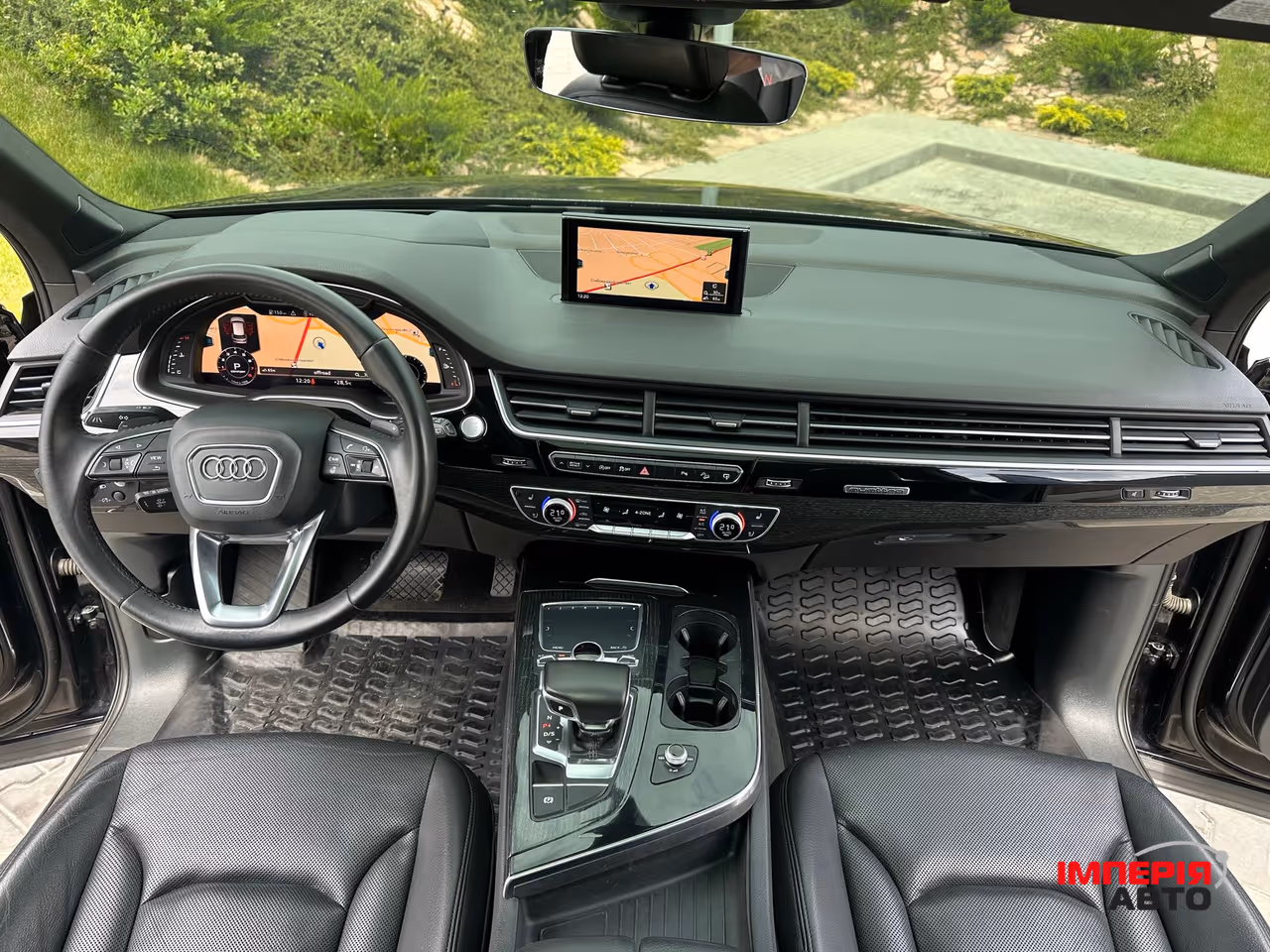 Audi Q7 - фото 13