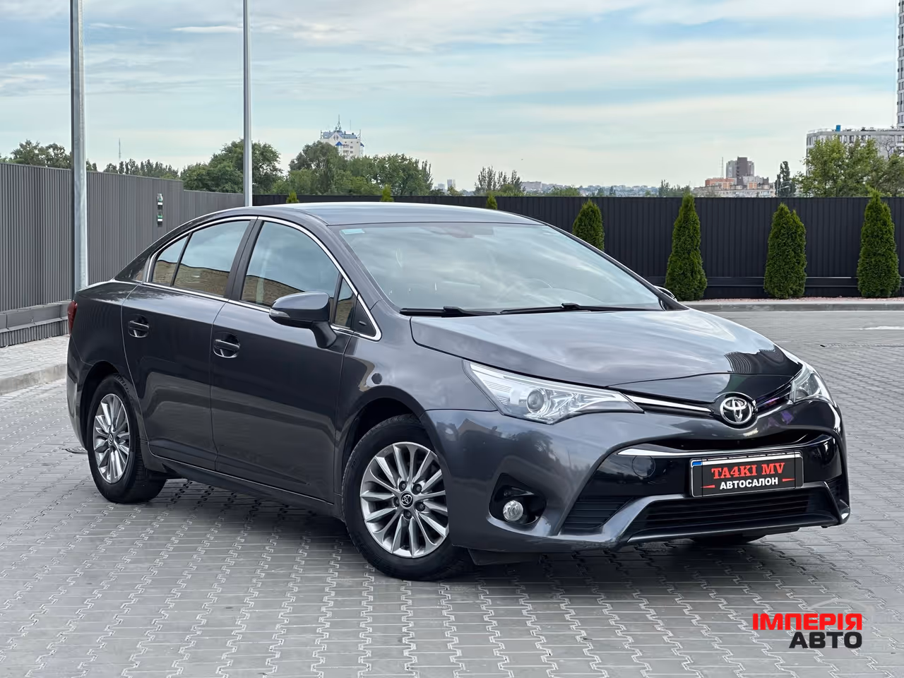 Toyota Avensis - фото 6