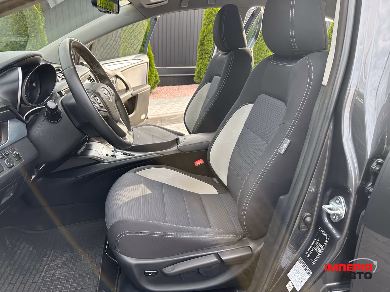 Toyota Avensis - фото 8
