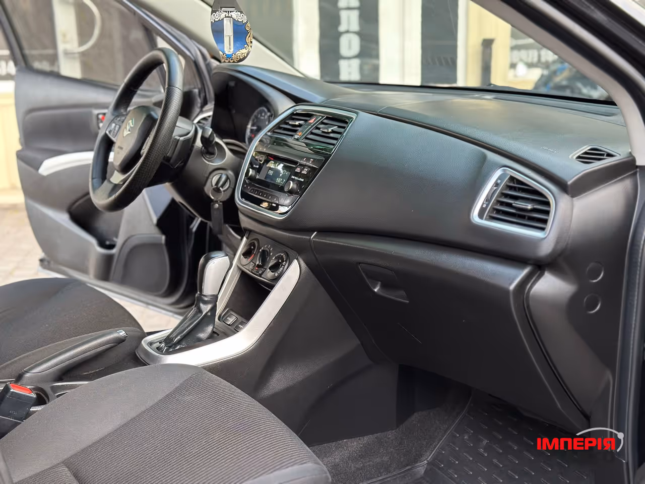Suzuki SX4 - фото 11