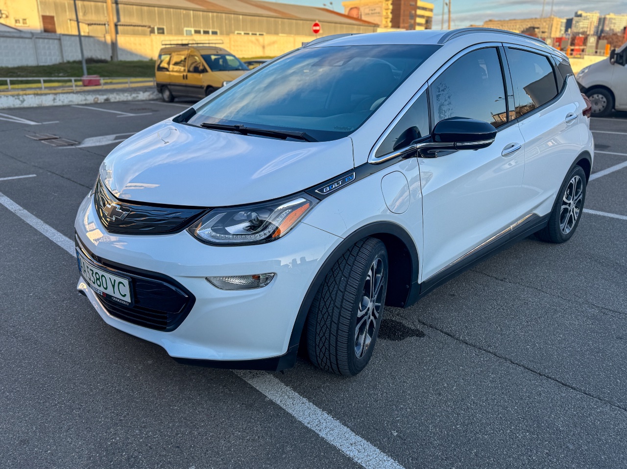 Chevrolet Bolt - фото 8