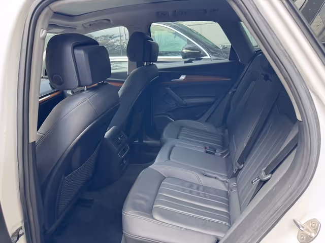 Audi Q5 - фото 5
