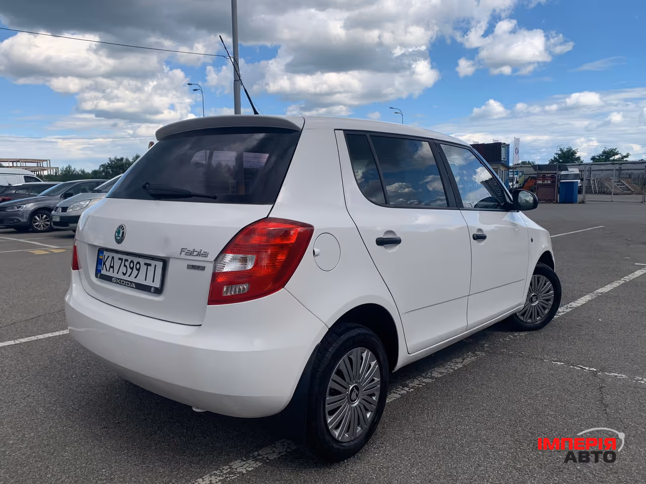 Skoda Fabia - фото 6