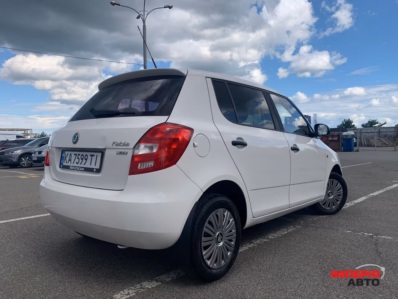 Skoda Fabia - фото 7