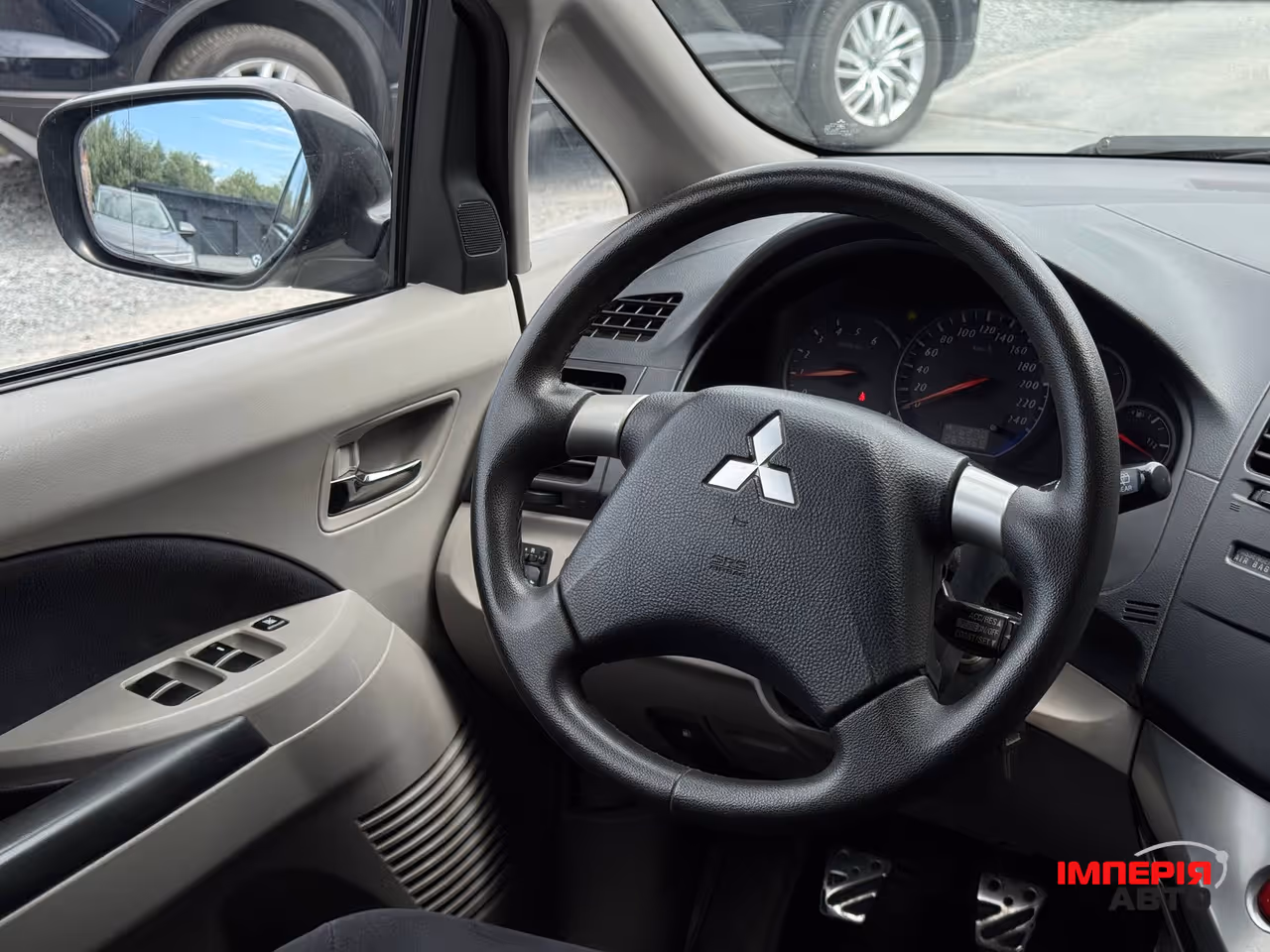 Mitsubishi Grandis - фото 41