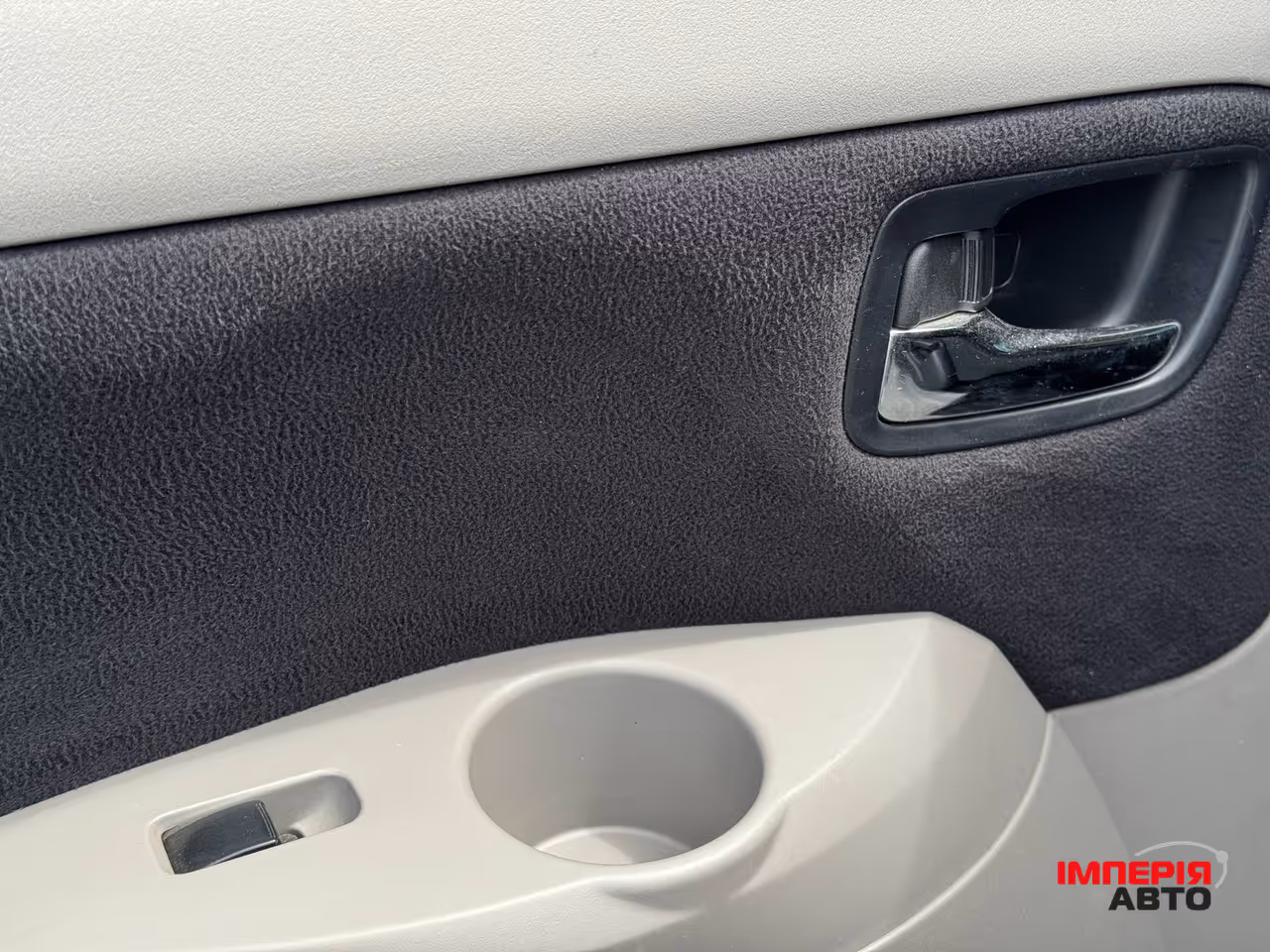 Mitsubishi Grandis - фото 37