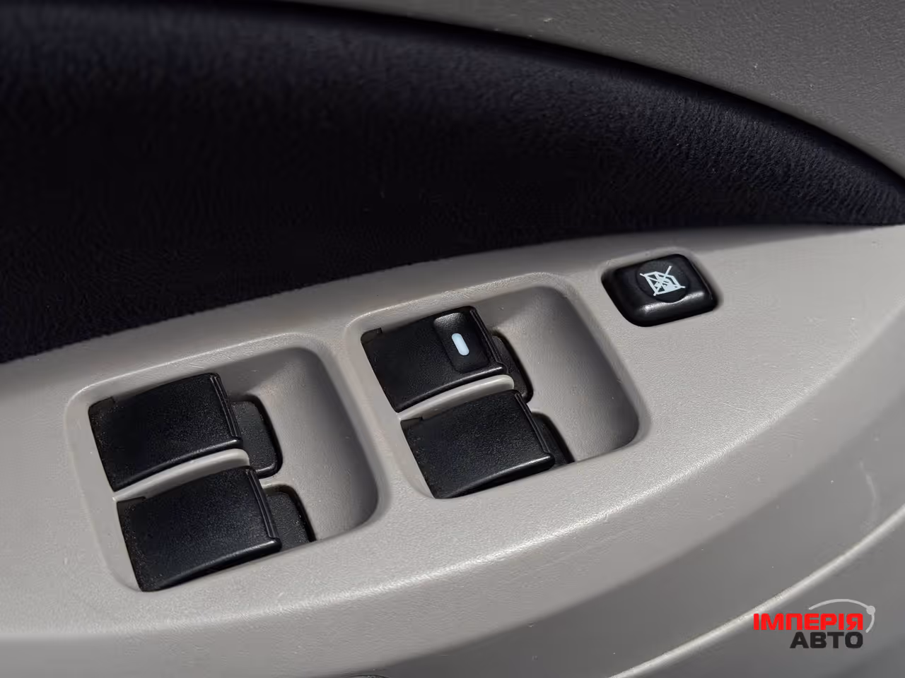 Mitsubishi Grandis - фото 21