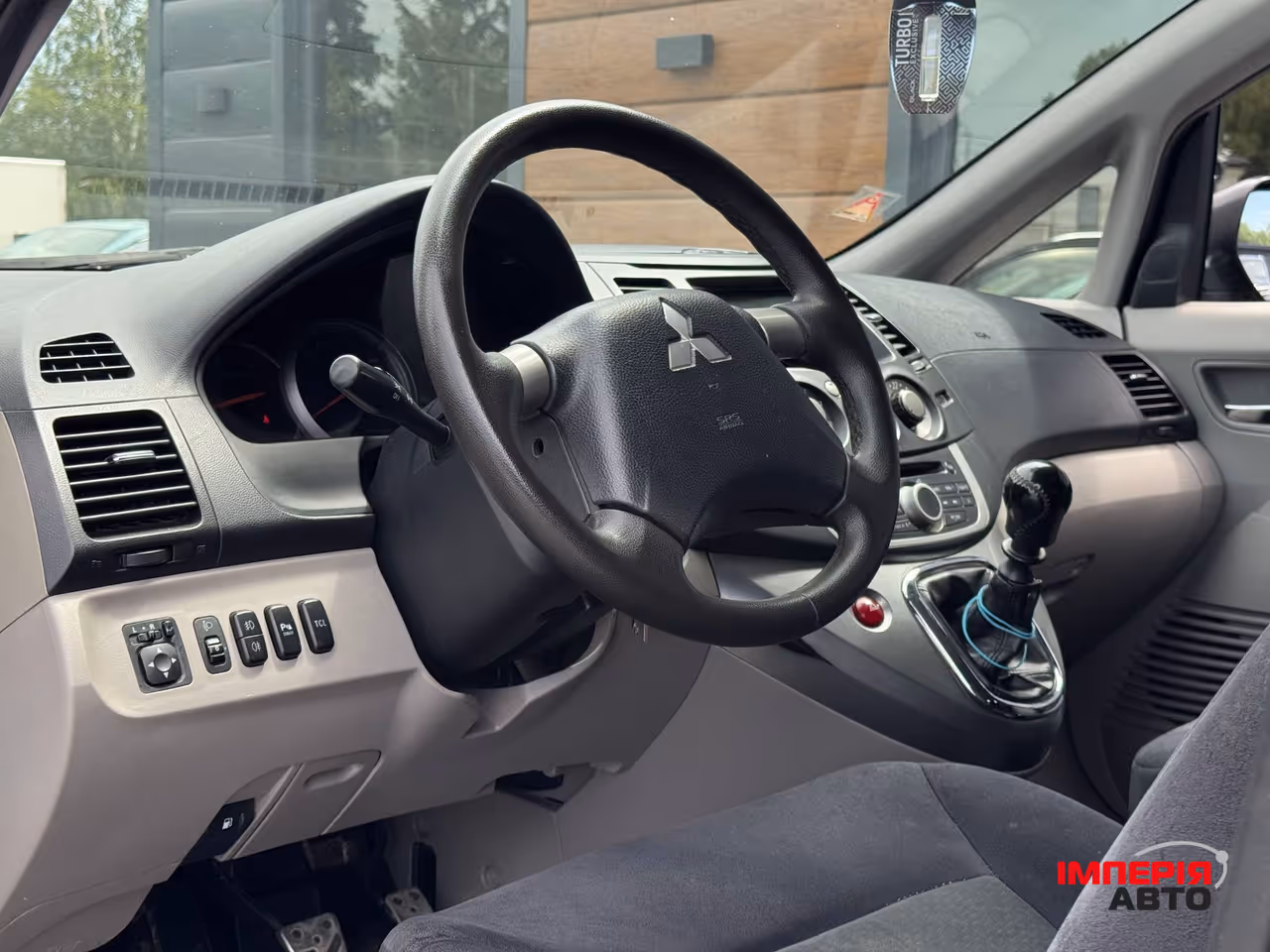 Mitsubishi Grandis - фото 26