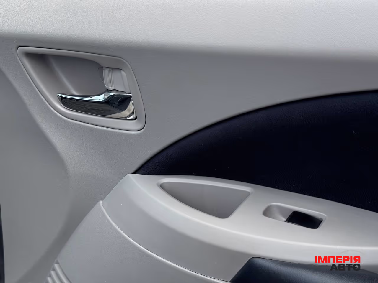 Mitsubishi Grandis - фото 51