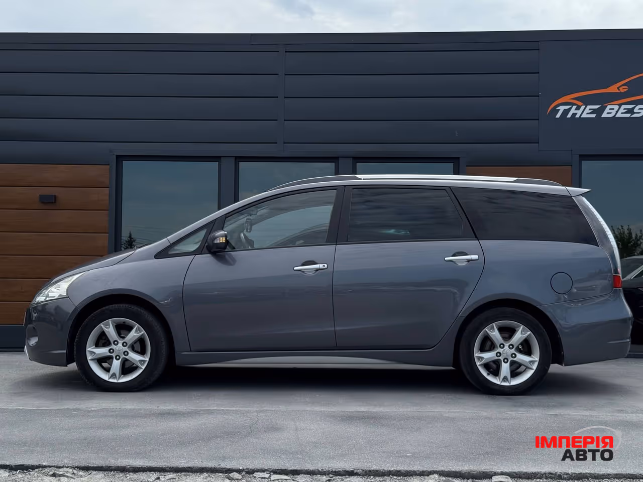 Mitsubishi Grandis - фото 11