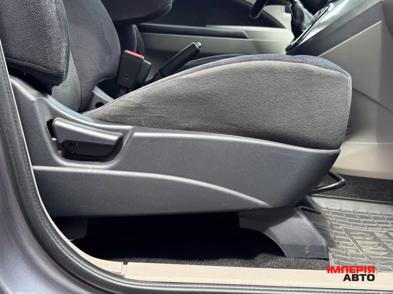Mitsubishi Grandis - фото 53
