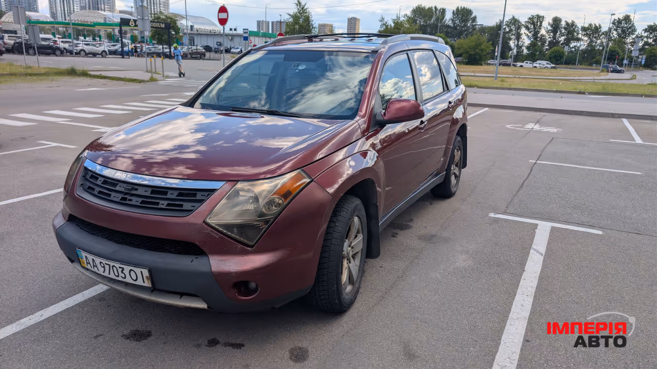 Suzuki XL7 - фото 1
