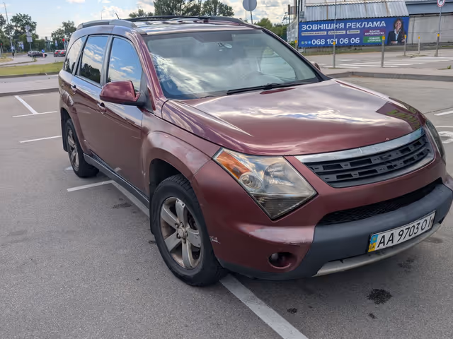 Suzuki XL7 - фото 2