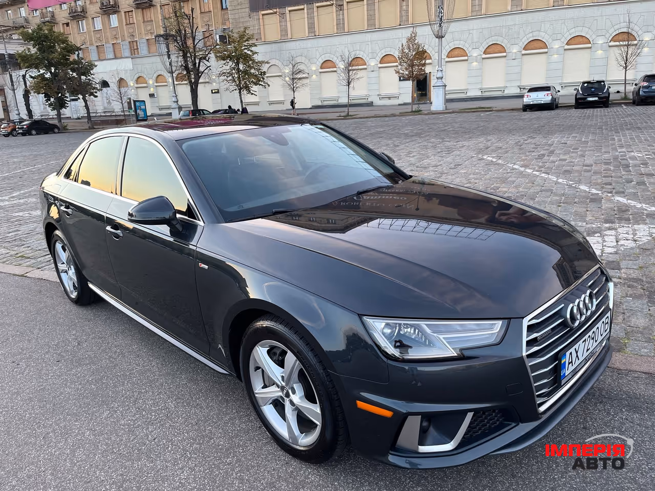 Audi A4 - фото 6