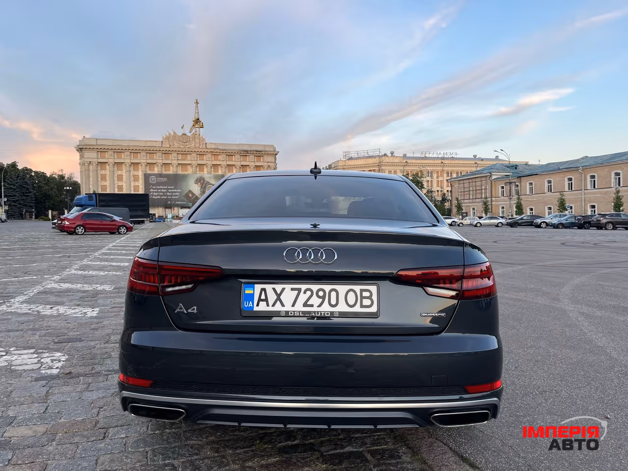 Audi A4 - фото 5