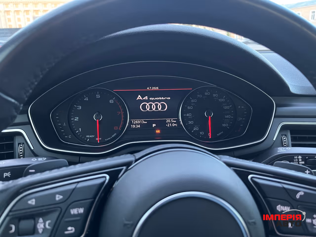 Audi A4 - фото 11