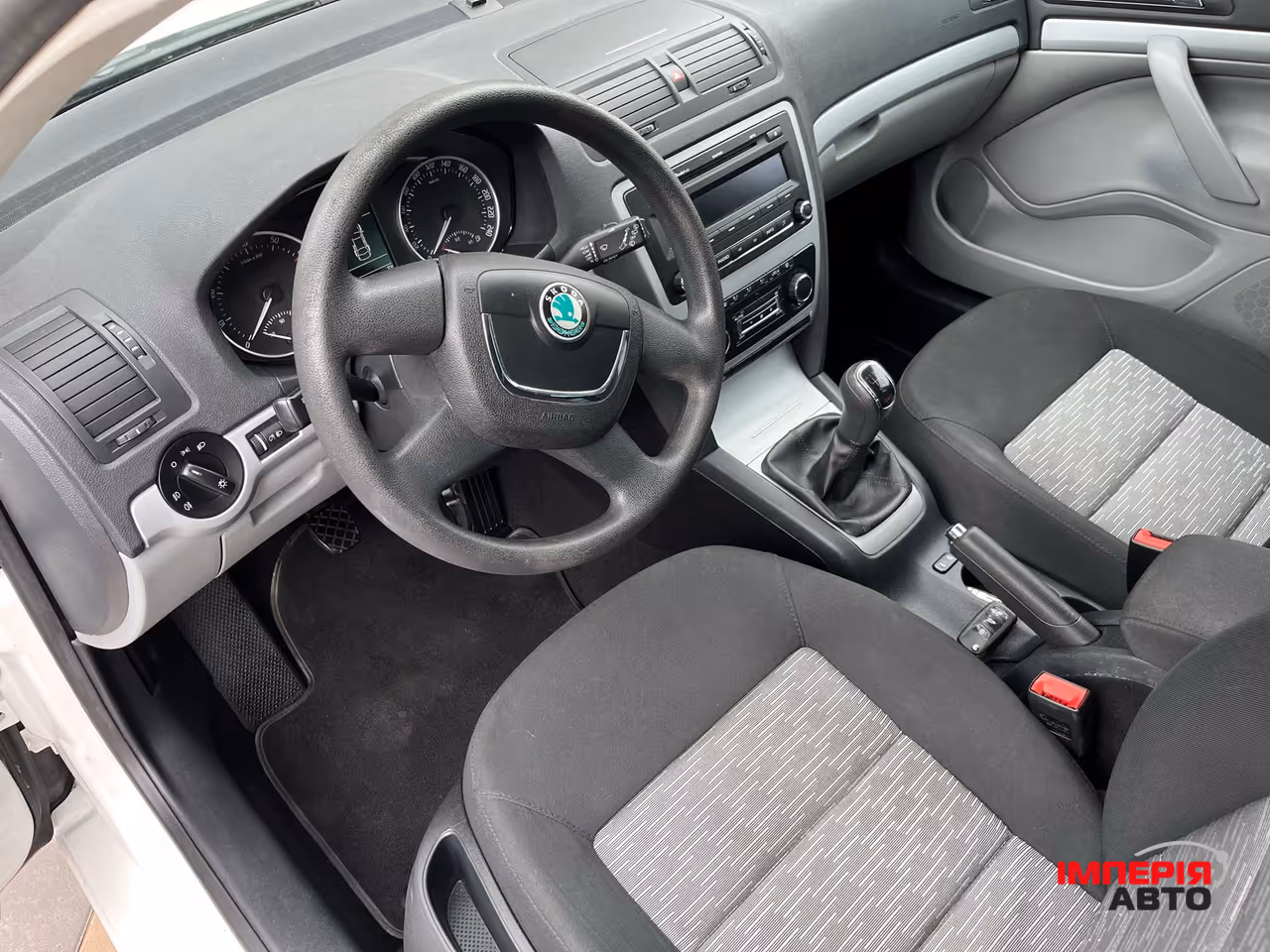 Skoda Octavia - фото 12