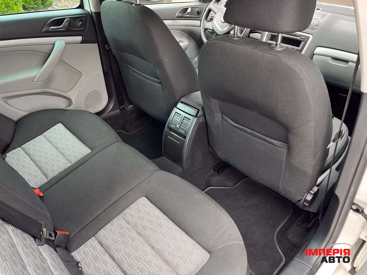 Skoda Octavia - фото 15