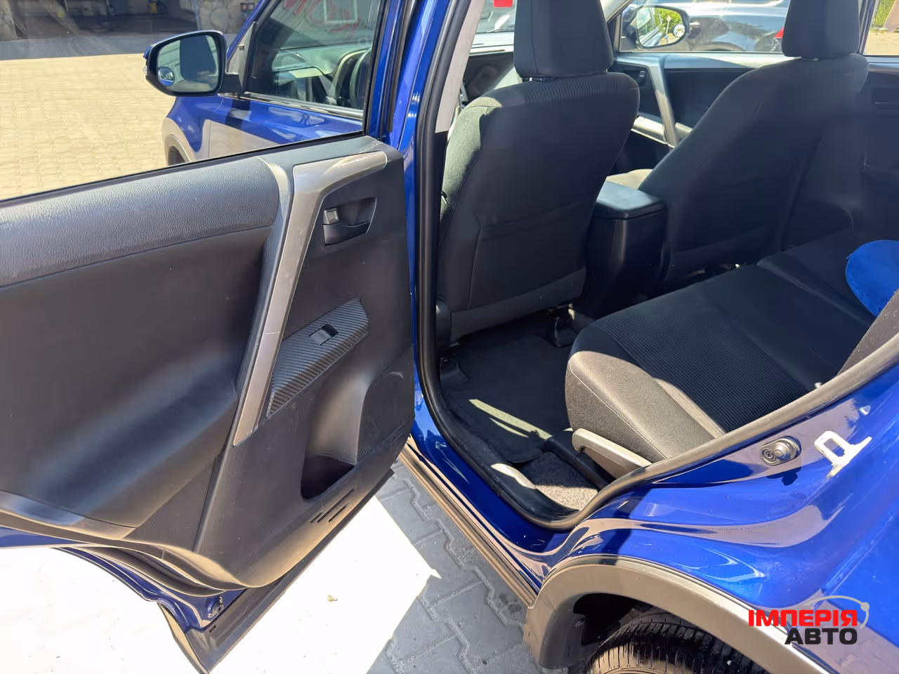 Toyota RAV4 - фото 15