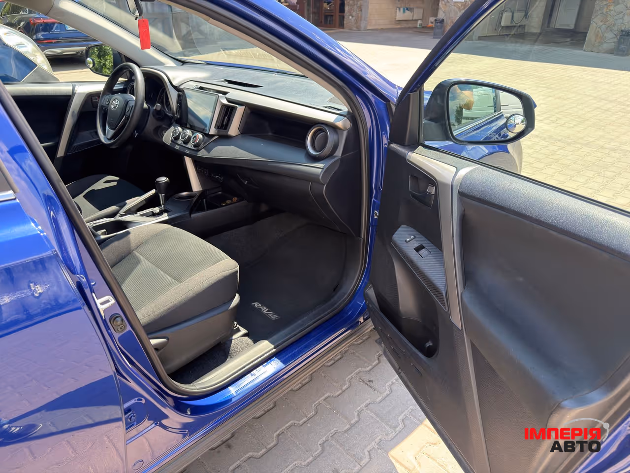 Toyota RAV4 - фото 13