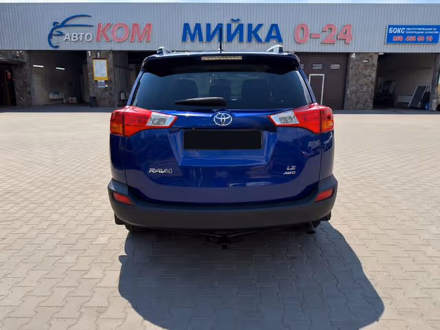 Toyota RAV4 - фото 5