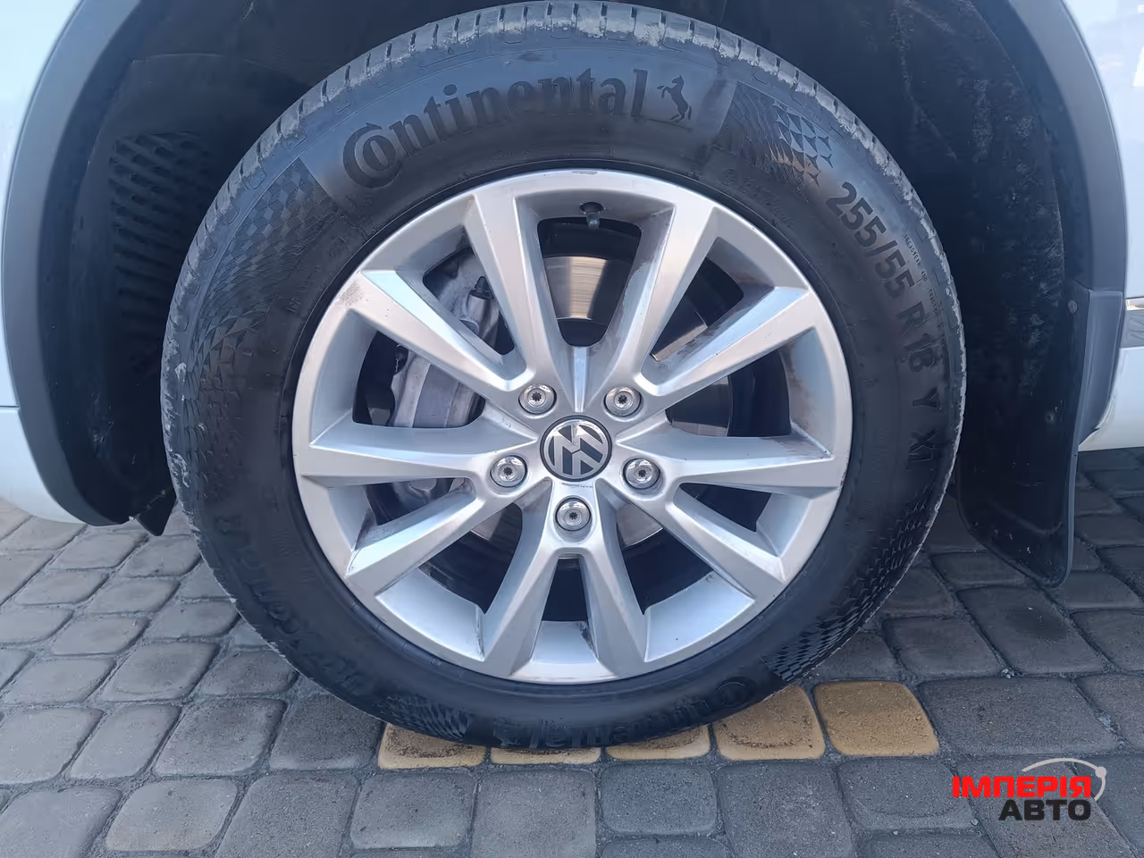 Volkswagen Touareg - фото 14