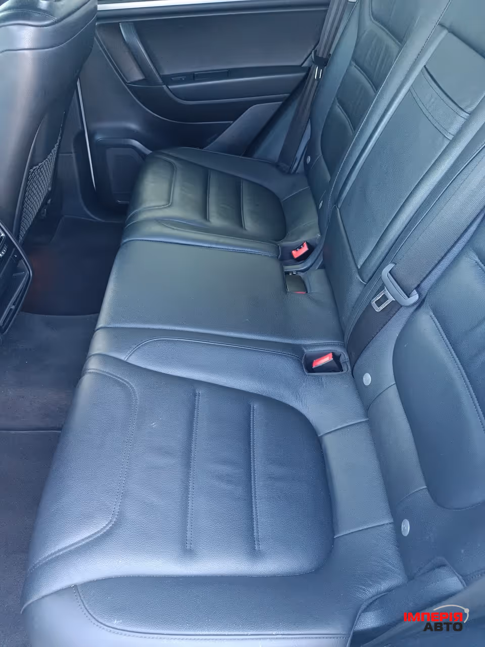 Volkswagen Touareg - фото 25