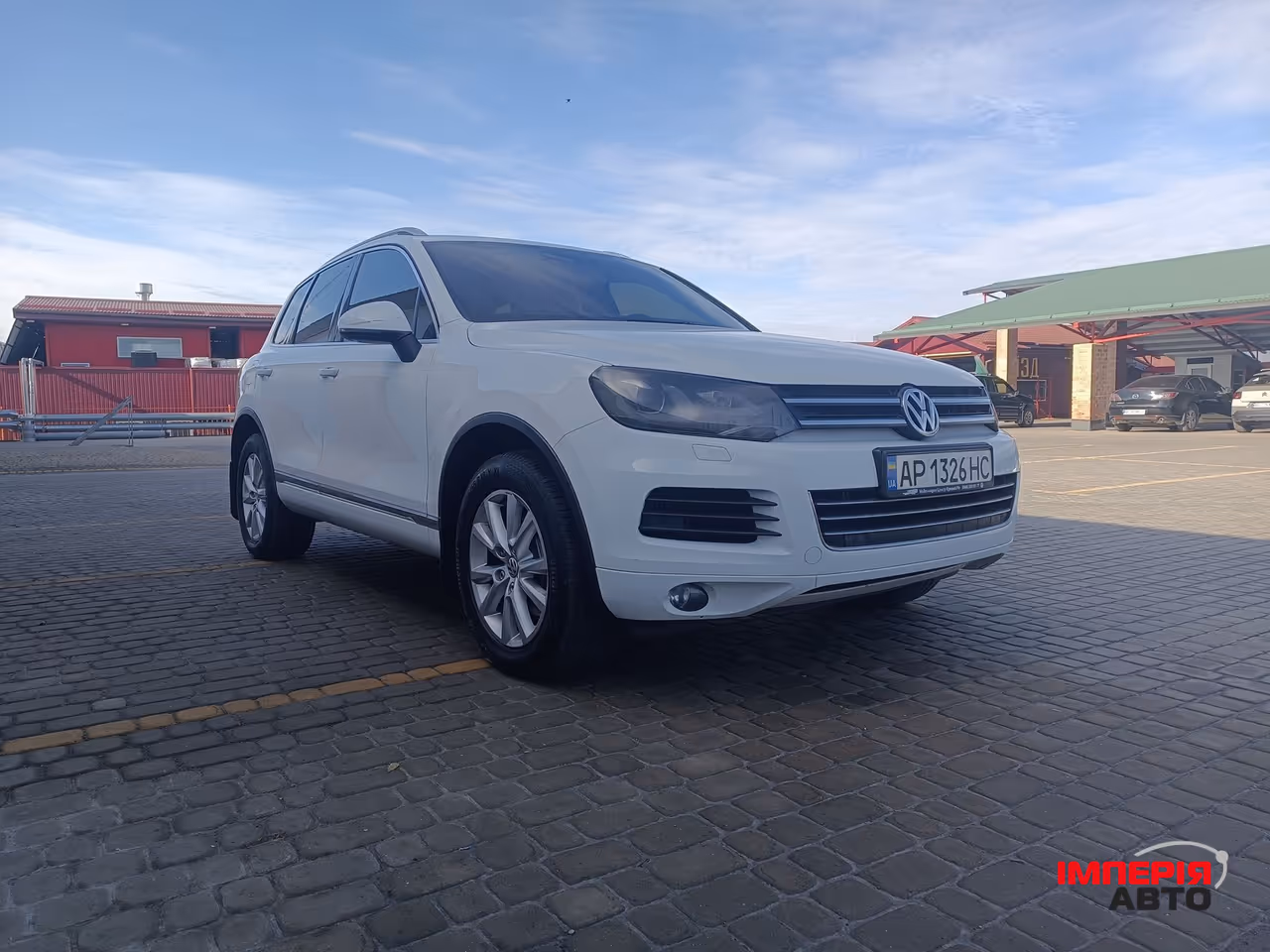 Volkswagen Touareg - фото 6