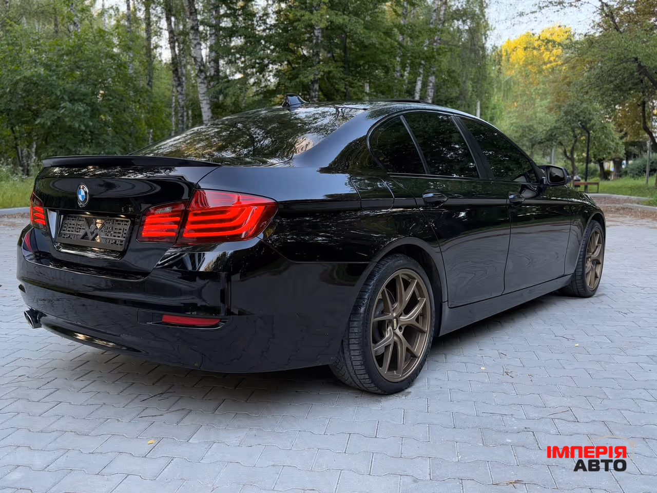 BMW 5 серії - фото 8