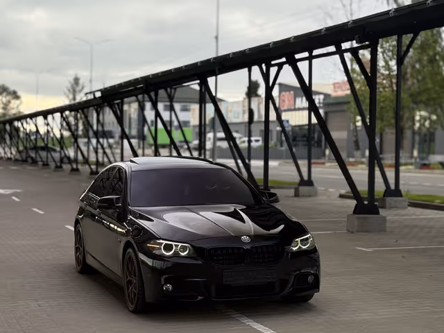 BMW 5 серії - фото 2