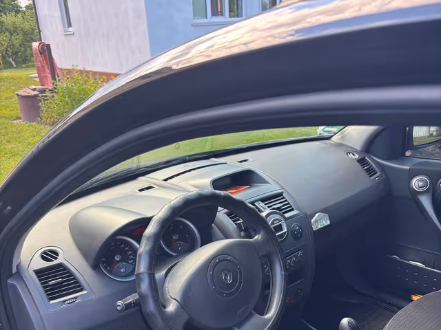Renault Megane - фото 3