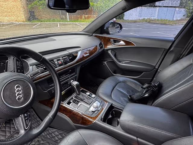 Audi A6 - фото 2