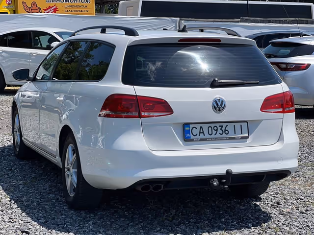Volkswagen Passat - фото 3