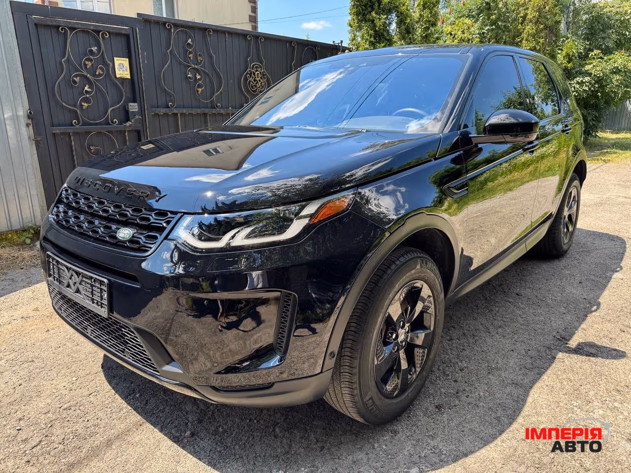 Land Rover Discovery Sport - фото 1